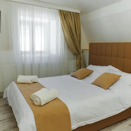 Bella House Gara - Centru 3*
