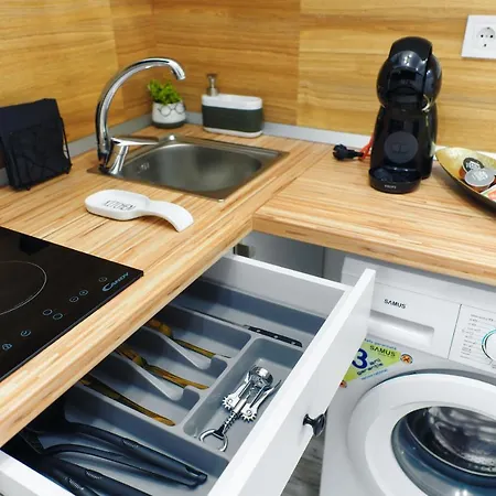 Bella House كرايوفا