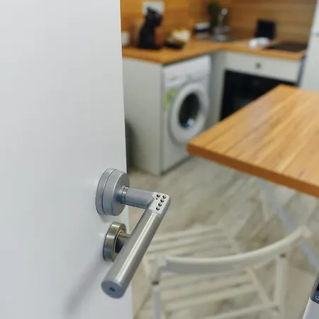 Bella House شقة فندقية كرايوفا