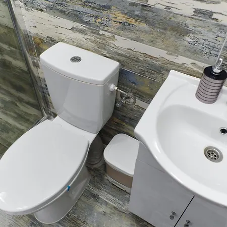 Bella House كرايوفا