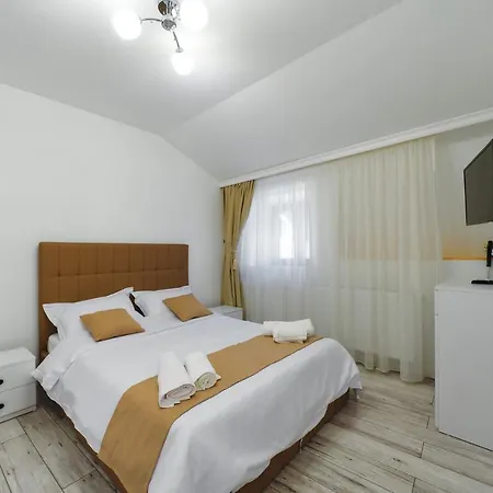 Bella House קריובה