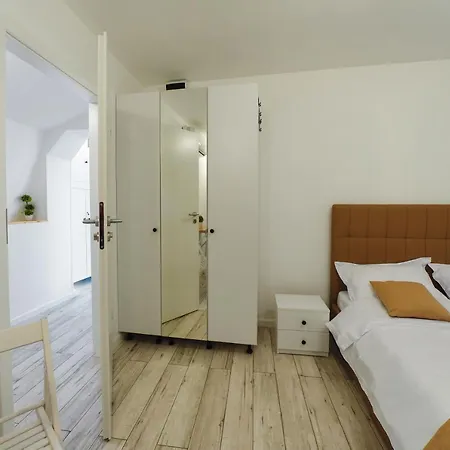 Bella House Gara - Centru Aparthotel Craiova