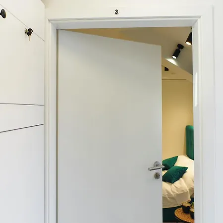 Bella House מלון דירות 3*