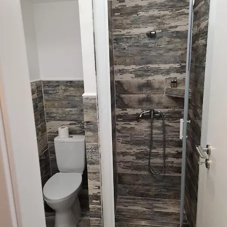 מלון דירות Bella House 3*